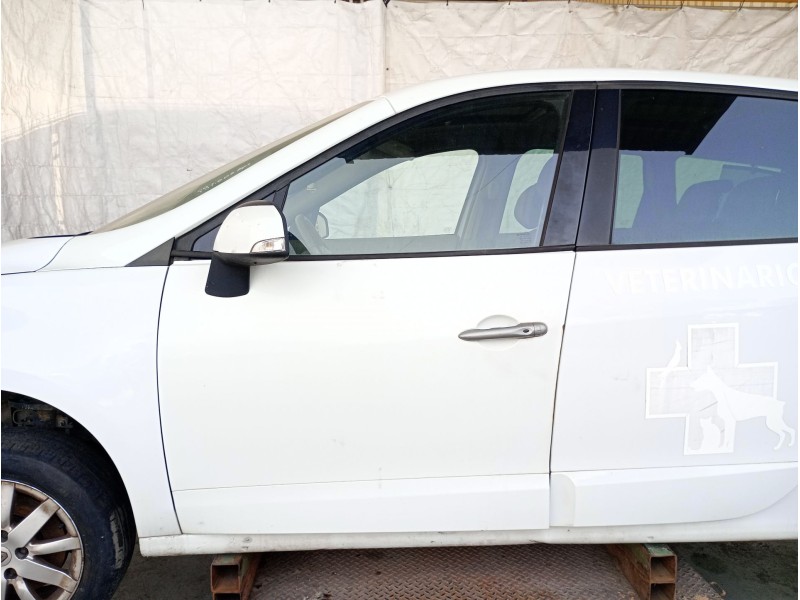 Recambio de puerta delantera izquierda para renault grand scénic iii (jz0/1_) 1.9 dci referencia OEM IAM   