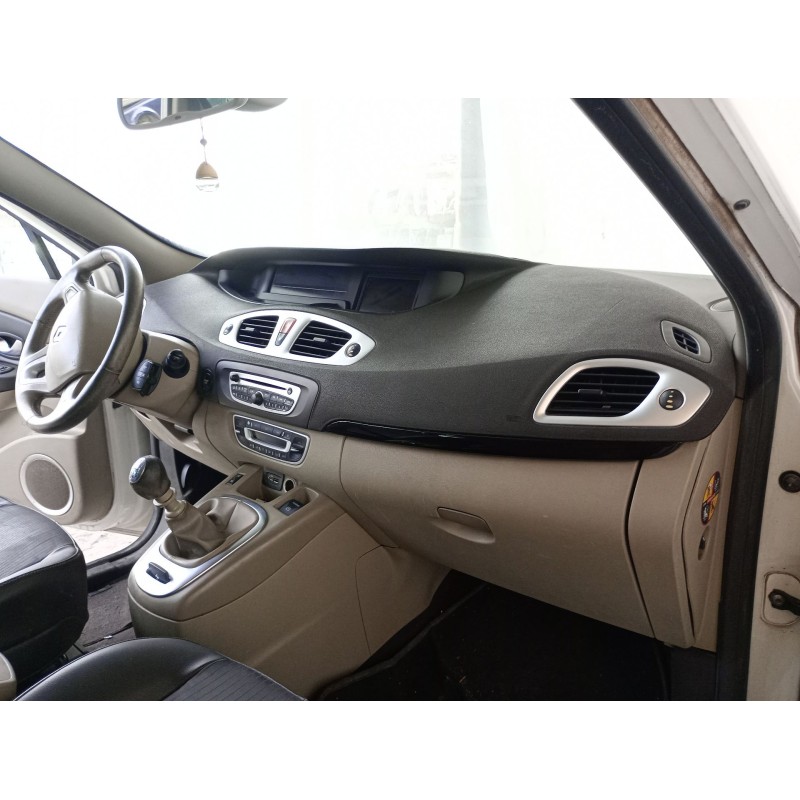 Recambio de salpicadero para renault grand scénic iii (jz0/1_) 1.9 dci referencia OEM IAM   