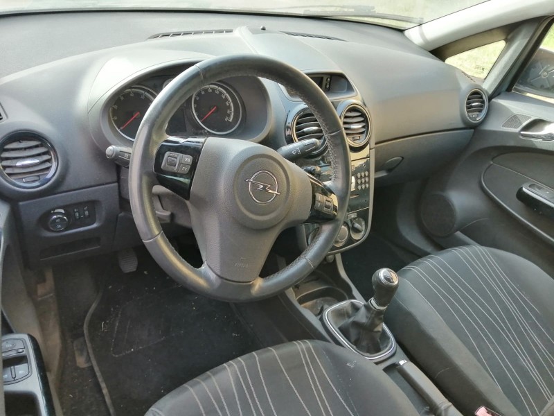 opel corsa d (s07) del año 2010