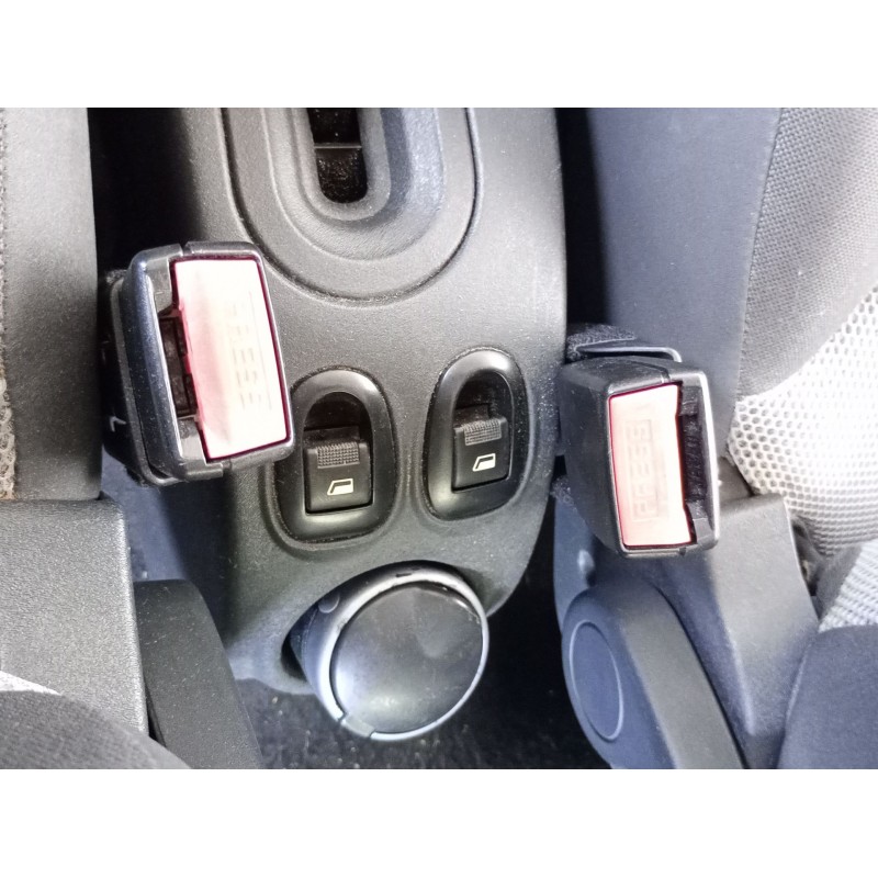 Recambio de enganche cinturon delantero izquierdo para citroën c3 pluriel (hb_) 1.6 referencia OEM IAM   