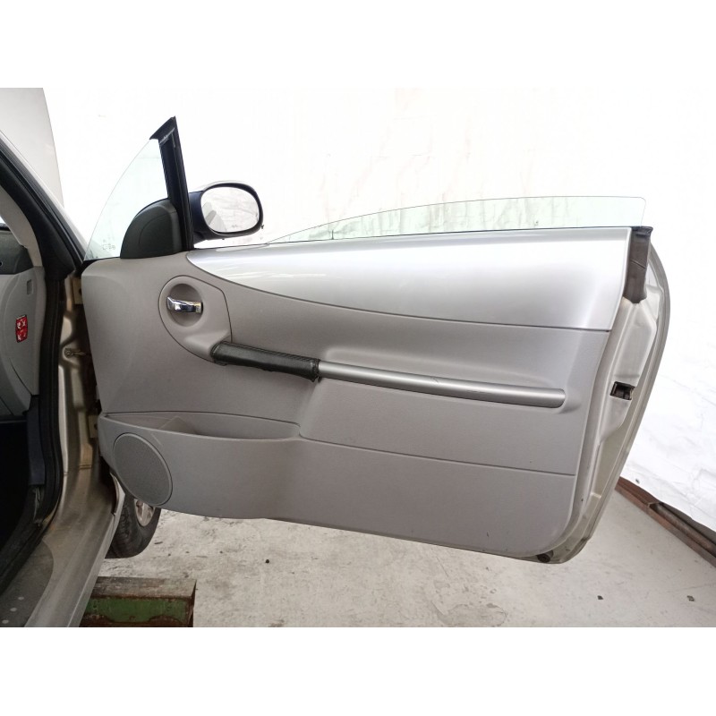 Recambio de guarnecido puerta delantera derecha para citroën c3 pluriel (hb_) 1.6 referencia OEM IAM   