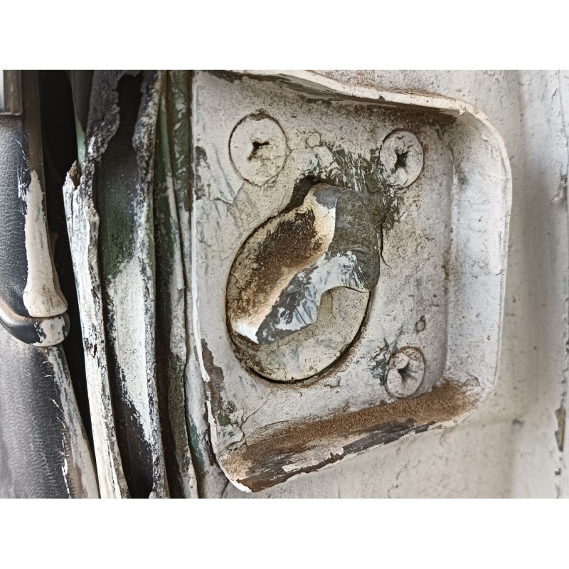 Recambio de puerta delantera derecha para seat 132 (132a) 1.8 referencia OEM IAM COMPLETA  