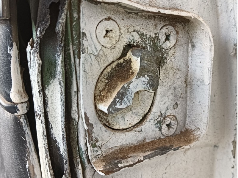 Recambio de puerta delantera derecha para seat 132 (132a) 1.8 referencia OEM IAM COMPLETA  