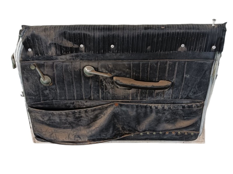 Recambio de puerta delantera derecha para seat 132 (132a) 1.8 referencia OEM IAM COMPLETA  