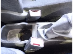 Recambio de enganche cinturon delantero derecho para opel corsa d (s07) 1.2 (l08, l68) referencia OEM IAM   