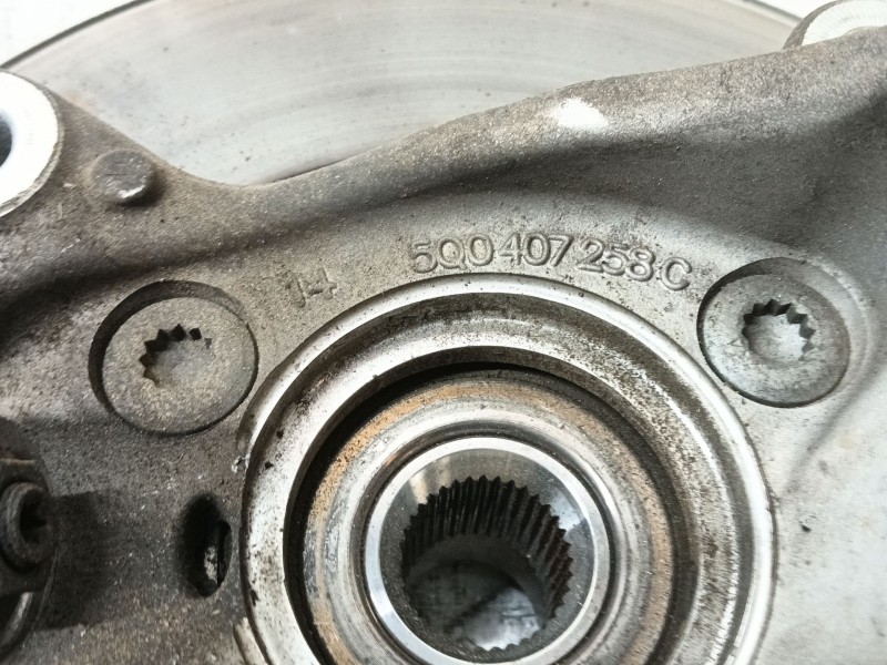 Recambio de mangueta delantera derecha para seat leon (5f1) 2.0 tdi referencia OEM IAM   