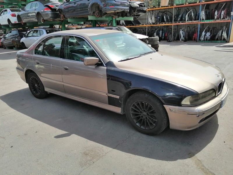 bmw 5 (e39) del año 2003