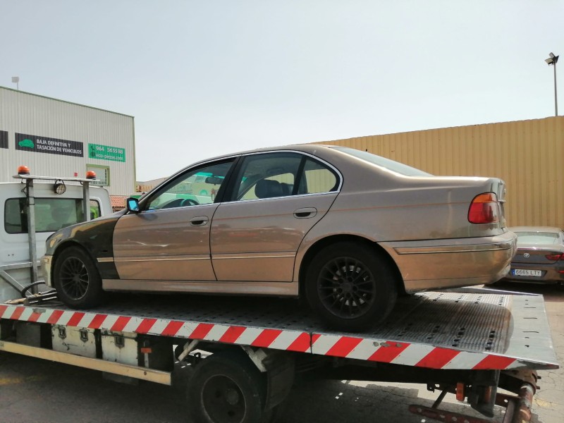 bmw 5 (e39) del año 2003