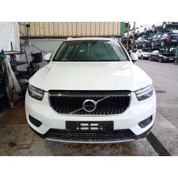 VOLVO XC40 (536)