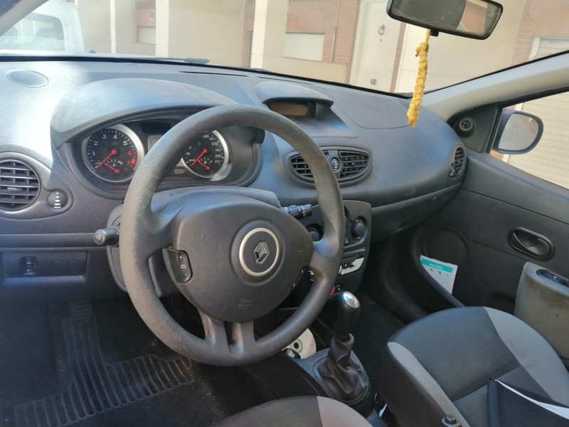 renault clio iii (br0/1, cr0/1) del año 2009