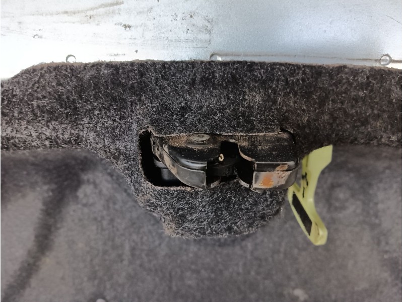 Recambio de porton trasero para chrysler sebring (js) 2.0 crd referencia OEM IAM COMPLETO  