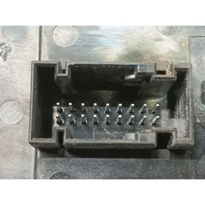 Recambio de mando elevalunas delantero izquierdo para bmw 1 (e87) 120 d referencia OEM IAM   