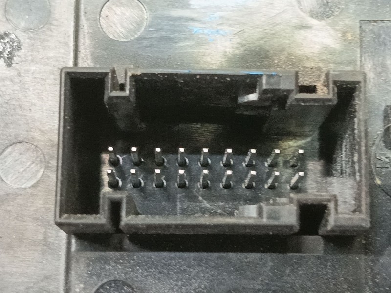 Recambio de mando elevalunas delantero izquierdo para bmw 1 (e87) 120 d referencia OEM IAM   