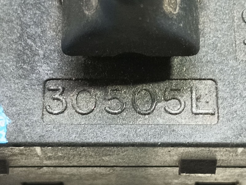 Recambio de mando elevalunas trasero derecho para chrysler jeep gr.cherokee (wj/wg) 3.1 td laredo referencia OEM IAM   