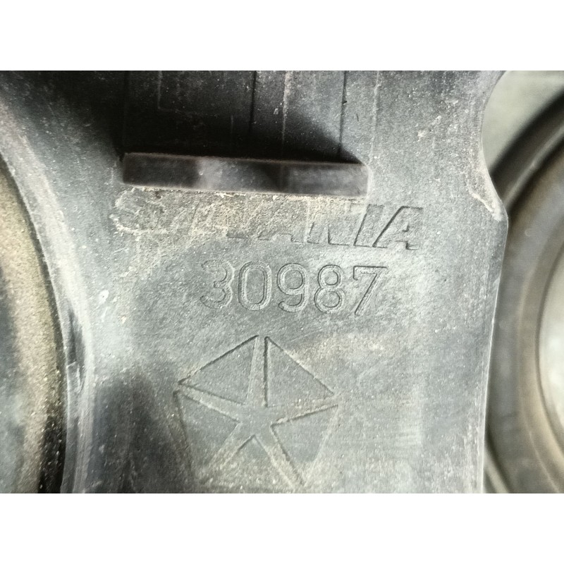 Recambio de faro izquierdo para chrysler jeep gr.cherokee (wj/wg) 3.1 td laredo referencia OEM IAM   