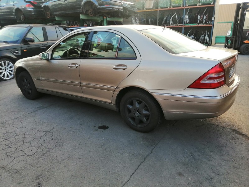 mercedes-benz clase c (w203) del año 2005