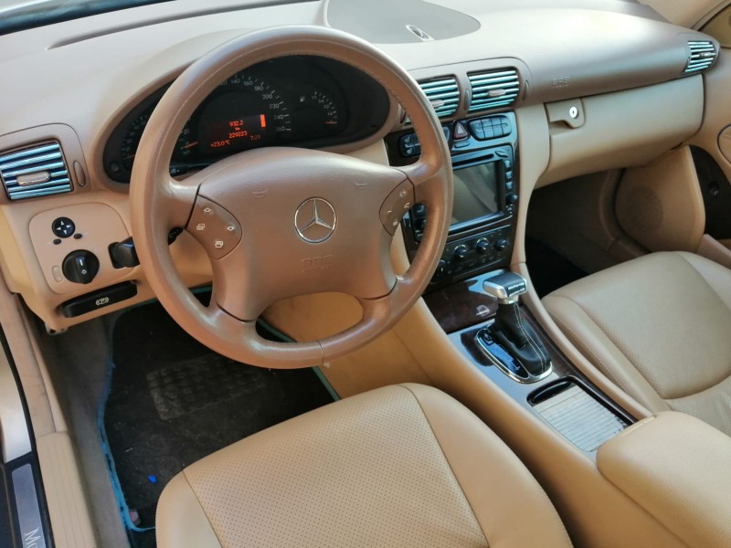 mercedes-benz clase c (w203) del año 2005