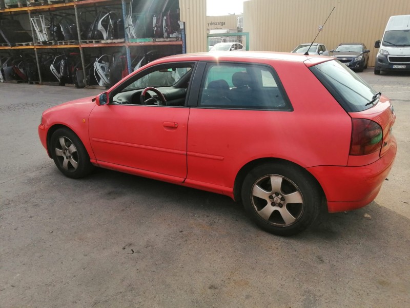 audi a3 (8l1) del año 2000