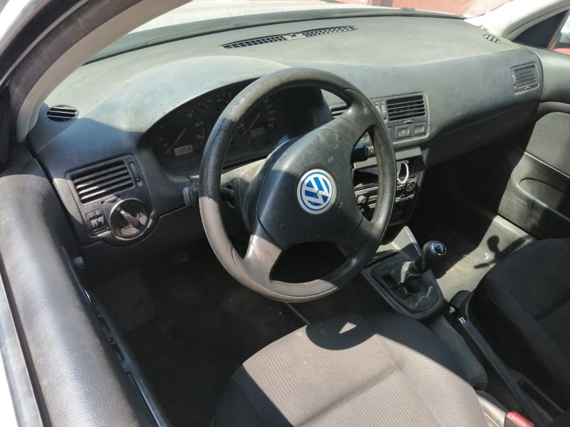 volkswagen bora i (1j2) del año 2003
