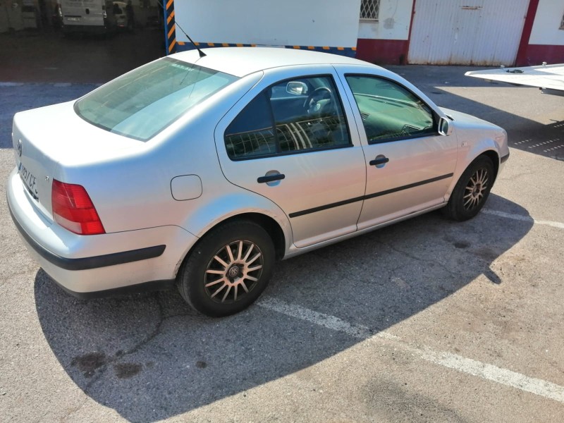 volkswagen bora i (1j2) del año 2003