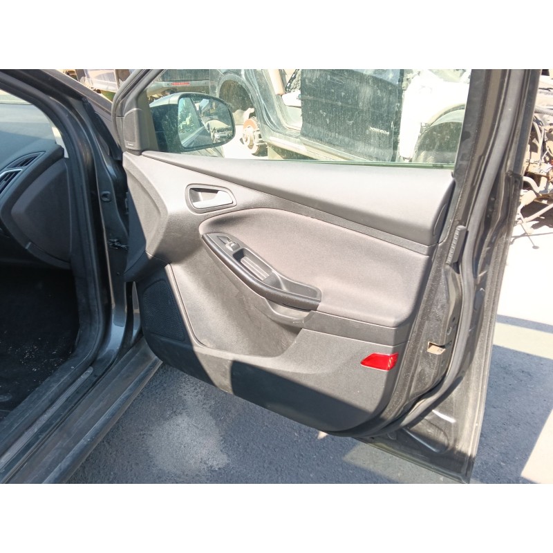 Recambio de guarnecido puerta delantera derecha para ford focus iii 1.0 ecoboost referencia OEM IAM   