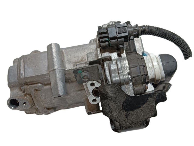 Recambio de compresor aire acondicionado para renault arkana i (lcm_, ldn_) 1.6 e-tech 145 (ldmu) referencia OEM IAM  926008231R