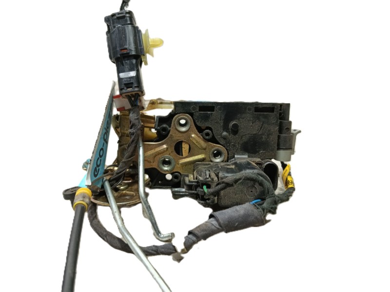 Recambio de cerradura puerta trasera derecha para ssangyong rexton 2.7 turbodiesel cat referencia OEM IAM 7132008002  