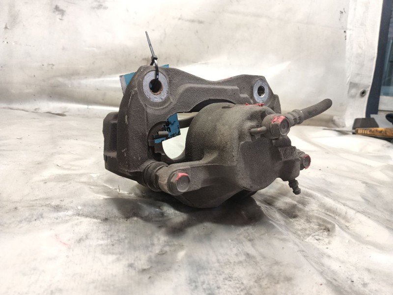 Recambio de pinza freno delantera izquierda para toyota prius plus (_w4_) 1.8 hybrid (zvw40w, zvw41w) referencia OEM IAM   