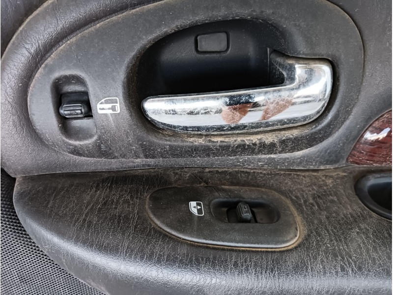 Recambio de puerta delantera derecha para chrysler 300 m (lr) 3.5 v6 referencia OEM IAM COMPLETA  