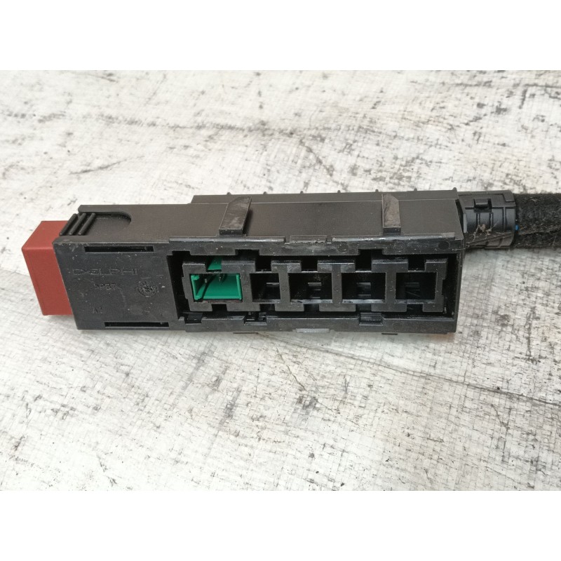 Recambio de pretensor cinturon delantero derecho para opel corsa c (x01) 1.2 (f08, f68) referencia OEM IAM  09114886 