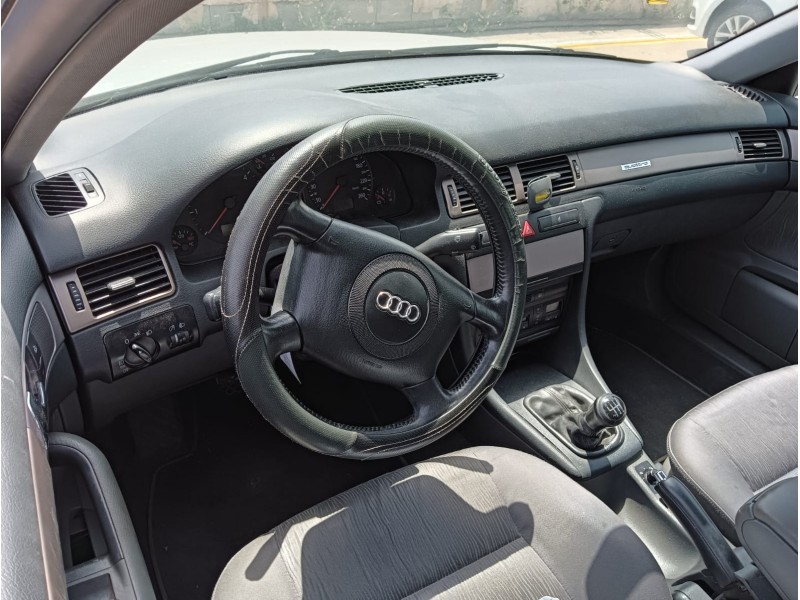audi a6 c5 (4b2) del año 2000