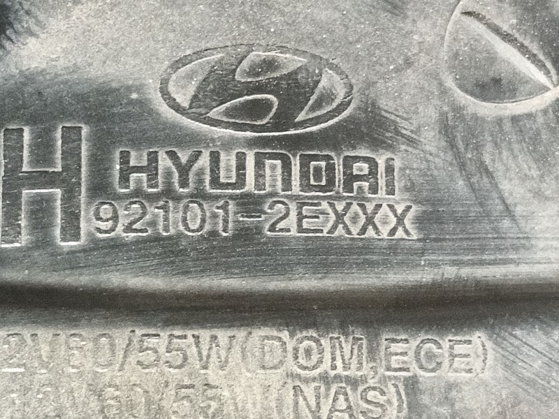 Recambio de faro izquierdo para hyundai tucson (jm) 2.0 crdi cat referencia OEM IAM  921012EXXX 