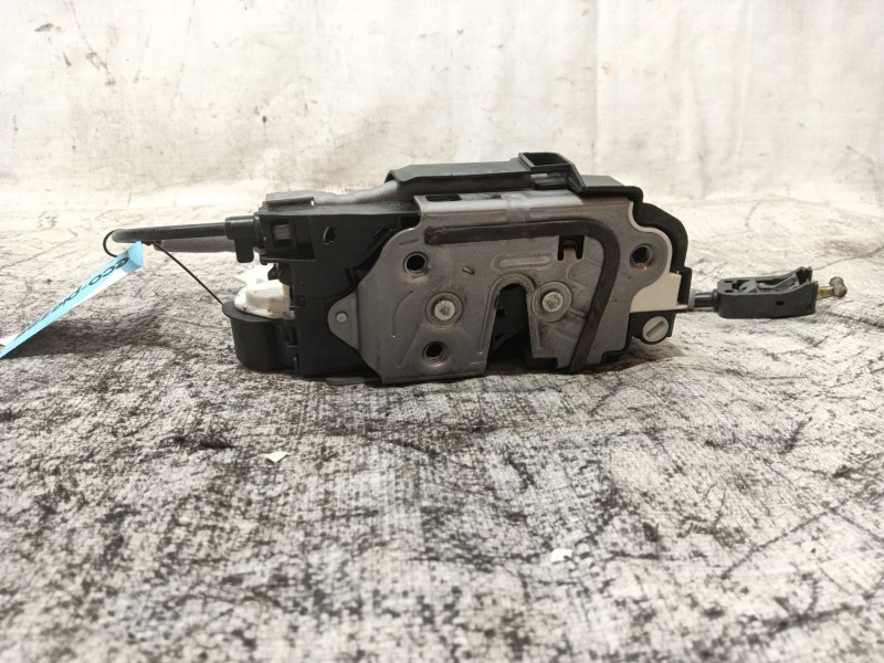 Recambio de cerradura puerta trasera izquierda para seat leon (5f1) 1.2 tsi referencia OEM IAM   