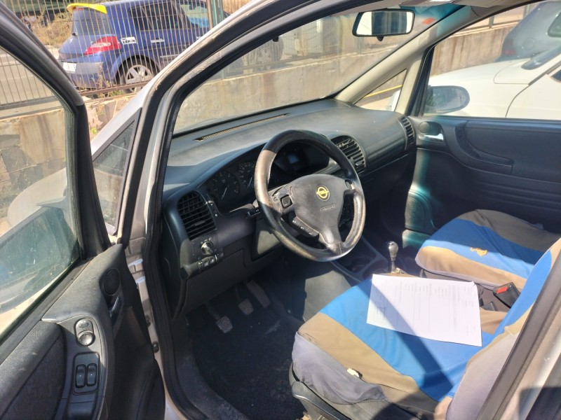 opel zafira a monospace (t98) del año 1999