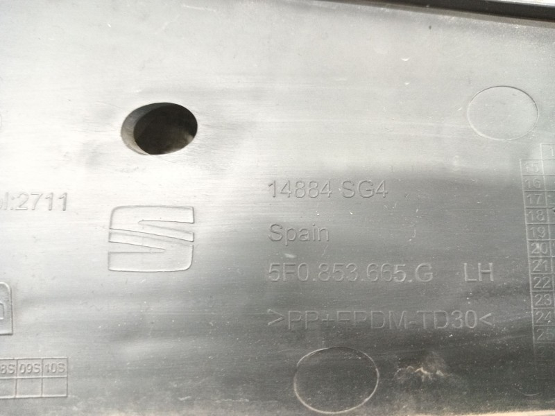 Recambio de rejilla paragolpes izquierda para seat leon (5f1) 1.2 tsi referencia OEM IAM   