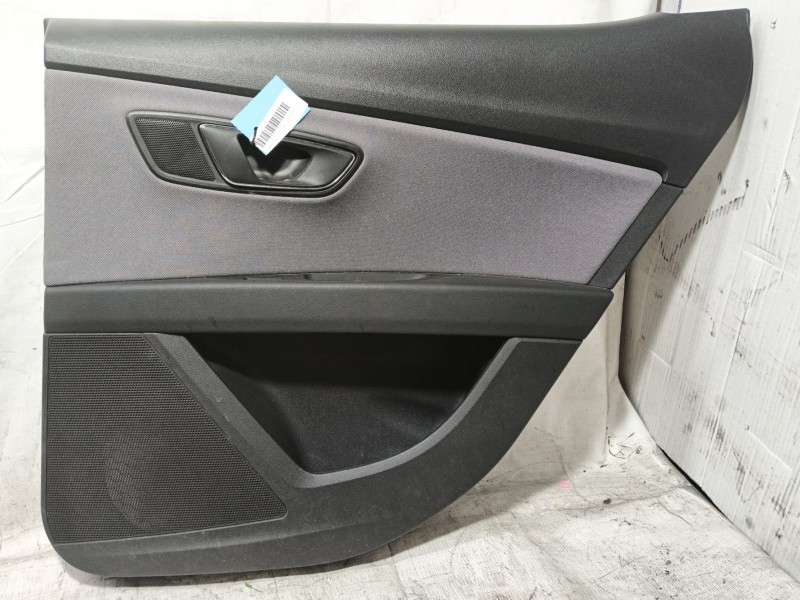 Recambio de guarnecido puerta trasera derecha para seat leon (5f1) 1.2 tsi referencia OEM IAM   