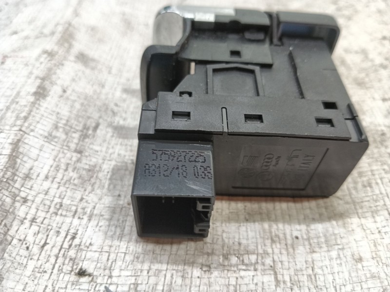 Recambio de boton freno mano para seat leon (5f1) 1.2 tsi referencia OEM IAM   