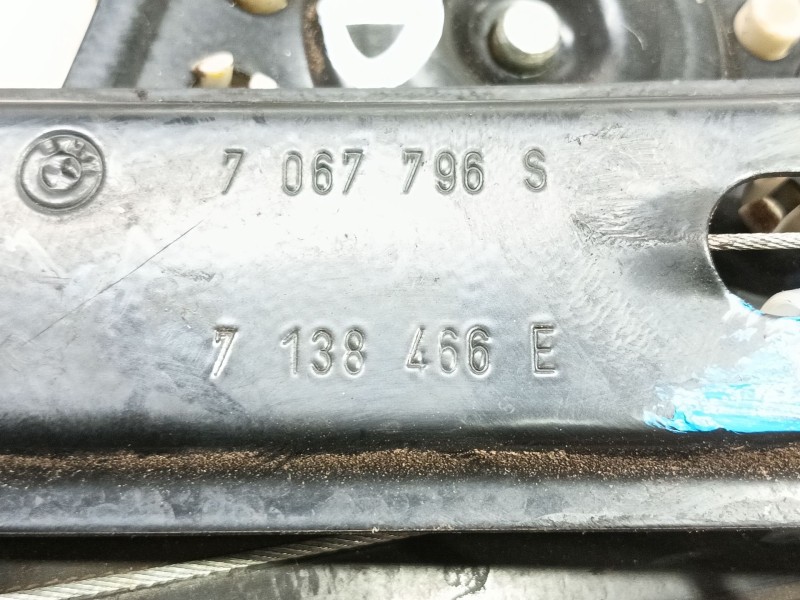 Recambio de elevalunas delantero derecho para bmw 1 (e87) 120 d referencia OEM IAM 51337138466 996625101 