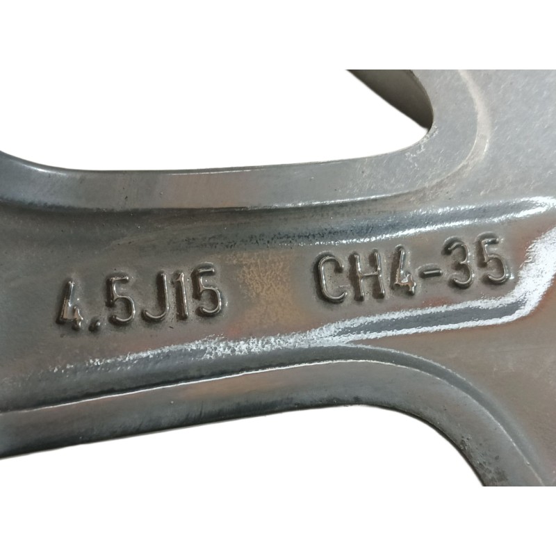 Recambio de llanta para peugeot 108 1.0 vti 72 referencia OEM IAM B000908277 ET35 4.5Jx15CH4