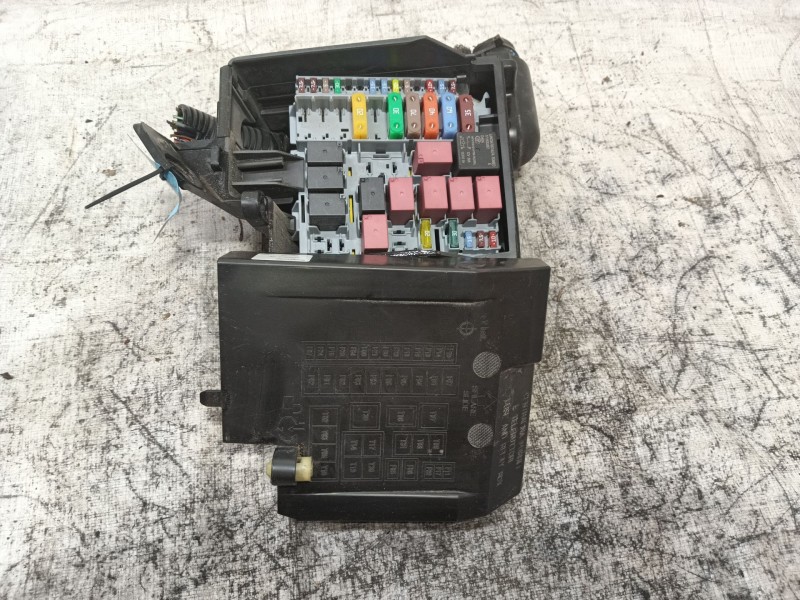 Recambio de caja reles / fusibles para fiat 500 (312_) 1.2 (312axa1a) referencia OEM IAM   