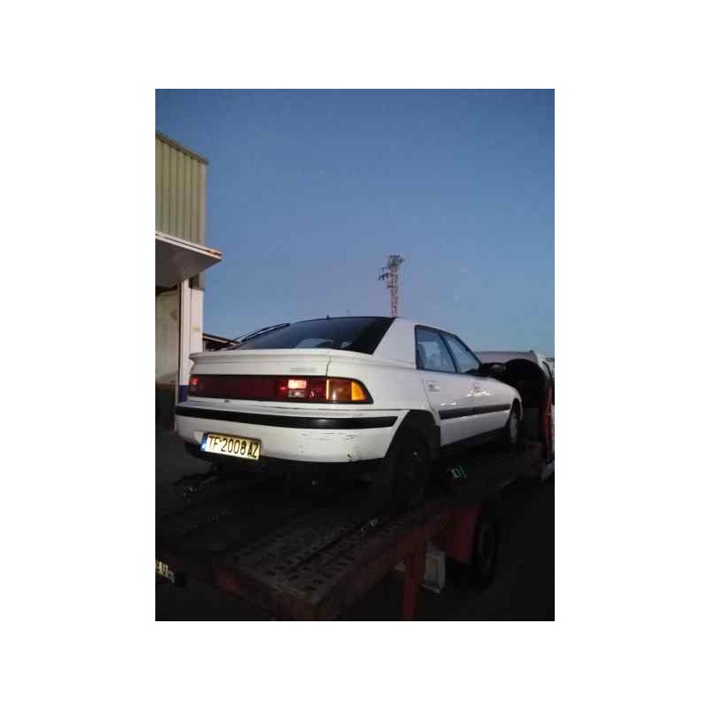 MAZDA 323 BERLINA (BG)