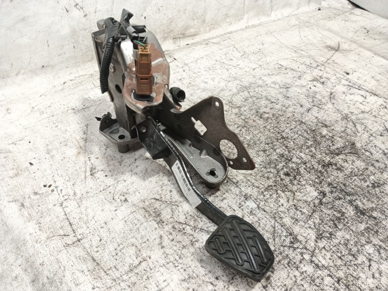 Recambio de pedal freno para nissan juke (f15) 1.5 dci referencia OEM IAM   