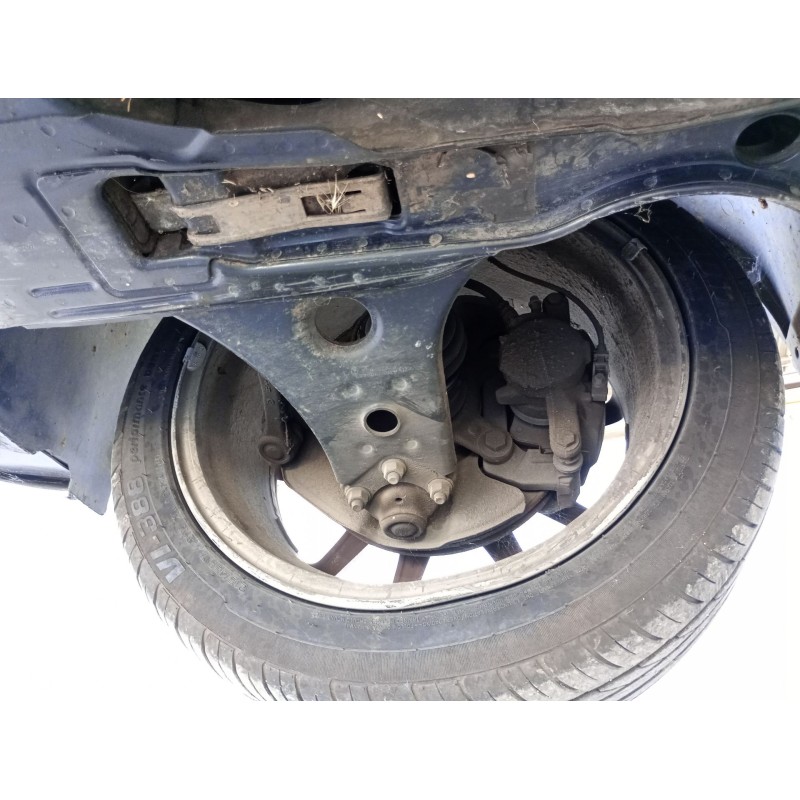 Recambio de mangueta delantera derecha para mercedes-benz clase b sports tourer (w245) b 180 cdi (245.207) referencia OEM IAM 0 