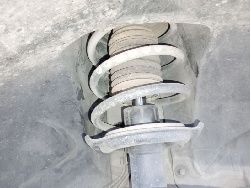 Recambio de amortiguador delantero derecho para mercedes-benz clase b sports tourer (w245) b 180 cdi (245.207) referencia OEM IA