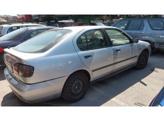 nissan primera hatchback (p11) del año 2000 2