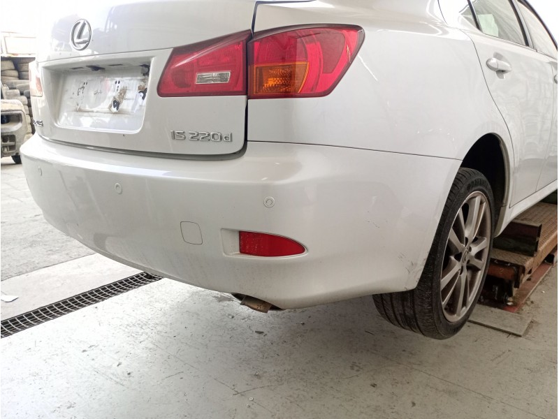 Recambio de paragolpes trasero para lexus is ii (_e2_) 220d (ale20) referencia OEM IAM   