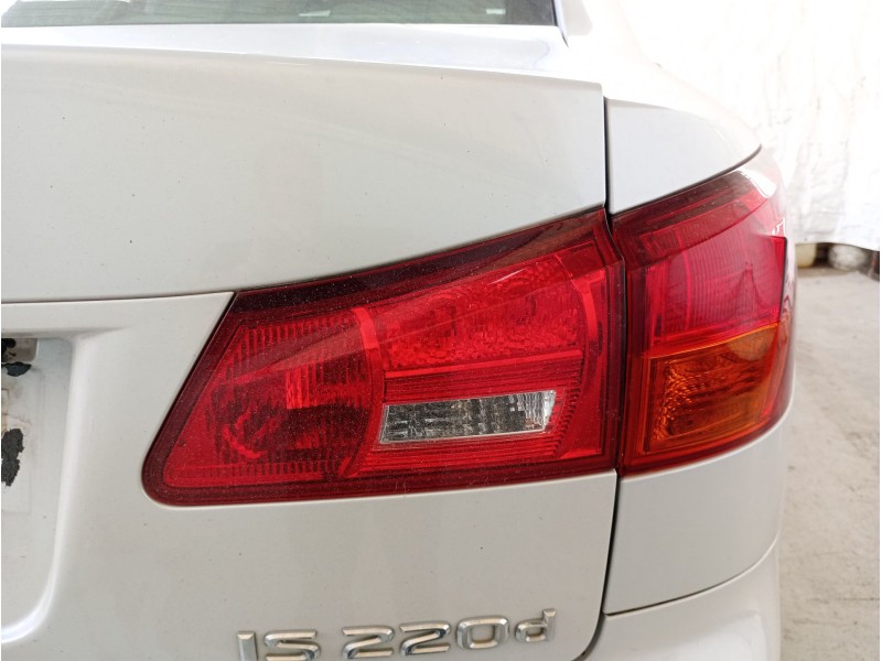 Recambio de piloto trasero derecho interior para lexus is ii (_e2_) 220d (ale20) referencia OEM IAM   