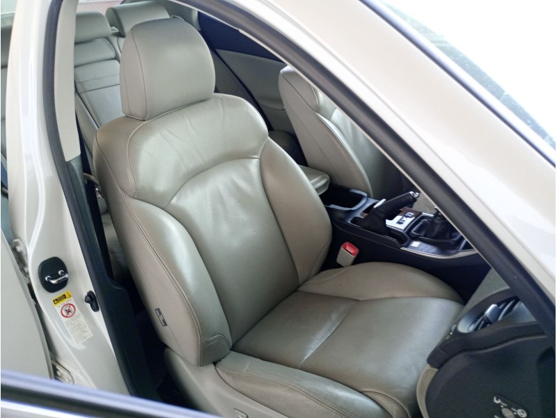 Recambio de asiento delantero derecho para lexus is ii (_e2_) 220d (ale20) referencia OEM IAM   