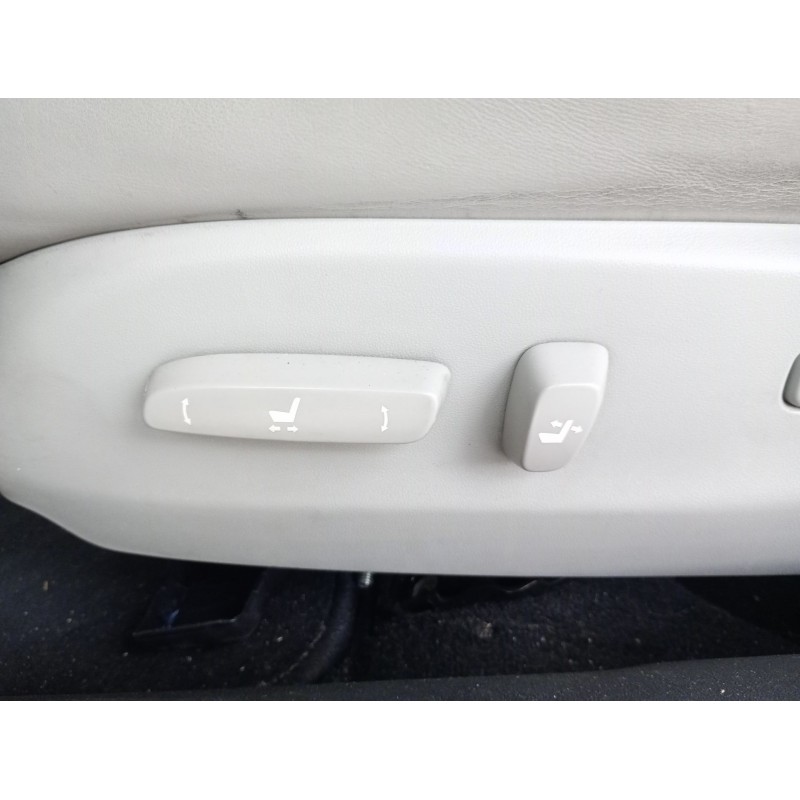 Recambio de asiento delantero izquierdo para lexus is ii (_e2_) 220d (ale20) referencia OEM IAM   