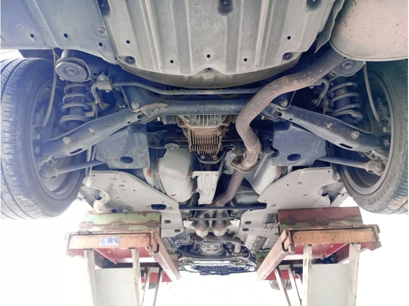 Recambio de puente trasero para lexus is ii (_e2_) 220d (ale20) referencia OEM IAM   